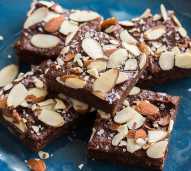 Brownies Bites Almond Isi 12 Pcs